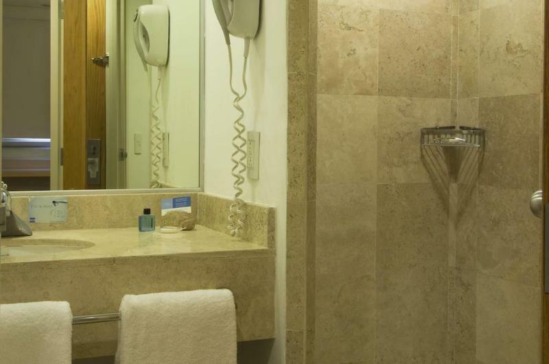 One Finsa Hotel 3*